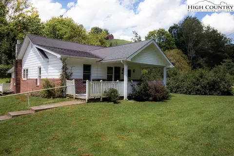 271 Joe Shoemaker Rd, Vilas, NC 28692 photo 3