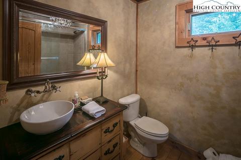 171 173 Lance Xing, Boone, NC 28607 photo 19