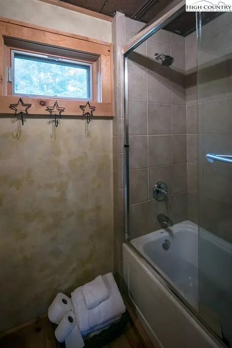 171 173 Lance Xing, Boone, NC 28607 photo 20