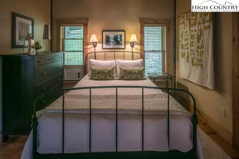 171 173 Lance Xing, Boone, NC 28607 photo 40