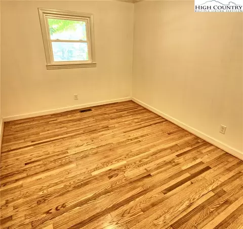 143 Tolbert Ln, West Jefferson, NC 28694 photo 11