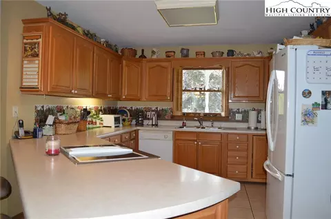 215 River Bend Rd, Sparta, NC 28675 photo 6