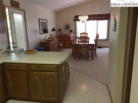 322 Pinnacle Ridge Rd, Beech Mountain, NC 28604 photo 6