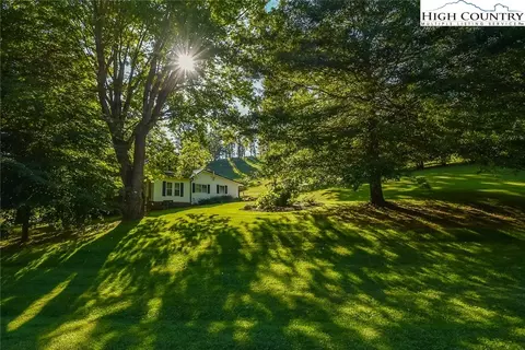 409 Glenn King Rd, Lansing, NC 28643 photo 50