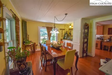 409 Glenn King Rd, Lansing, NC 28643 photo 14