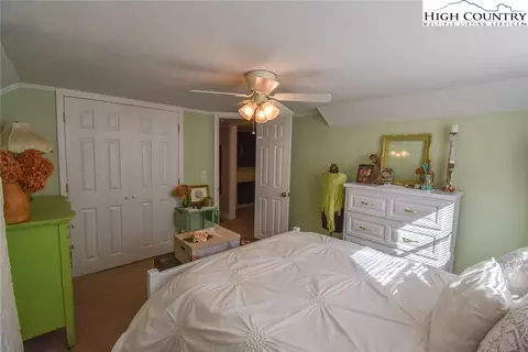 409 Glenn King Rd, Lansing, NC 28643 photo 27