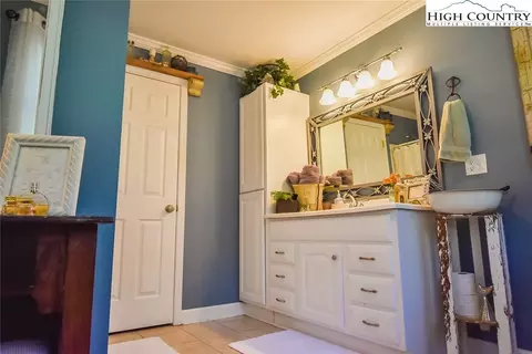 409 Glenn King Rd, Lansing, NC 28643 photo 19