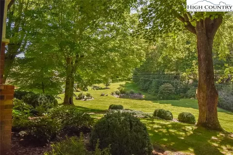 409 Glenn King Rd, Lansing, NC 28643 photo 3