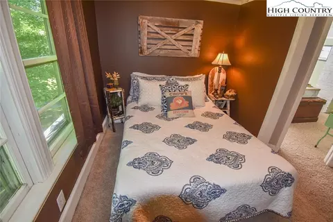 409 Glenn King Rd, Lansing, NC 28643 photo 25