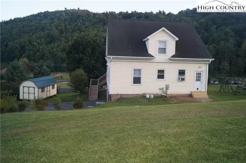 129 Access Rd, Deep Gap, NC 28618 photo 6