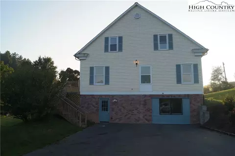 129 Access Rd, Deep Gap, NC 28618 photo 4