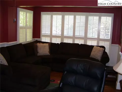 874 Long Branch Rd, Lansing, NC 28643 photo 10