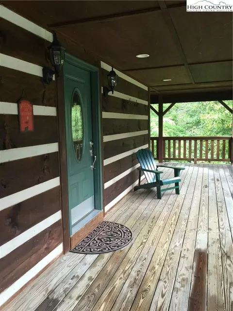 146 Quick, Boone, NC 28607 photo 4