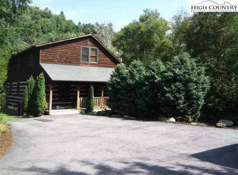 146 Quick, Boone, NC 28607 photo 3