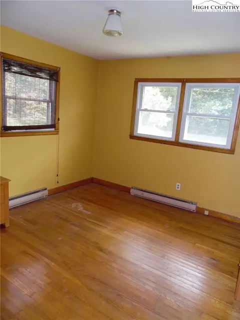 113 Miles St, Independence, VA 24348 photo 23
