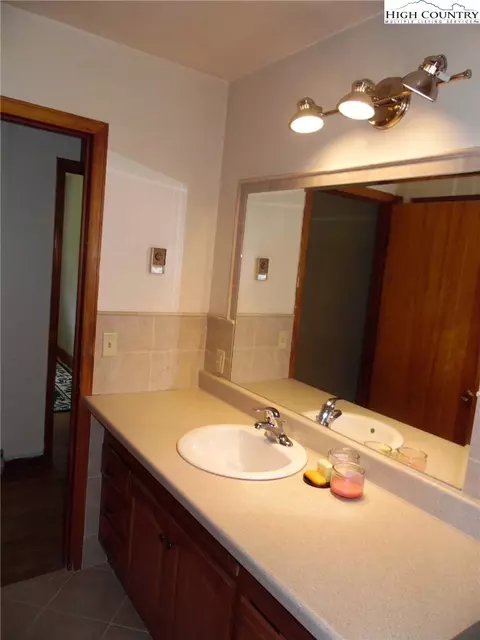 113 Miles St, Independence, VA 24348 photo 19