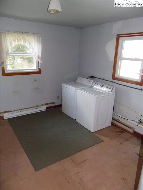 113 Miles St, Independence, VA 24348 photo 28