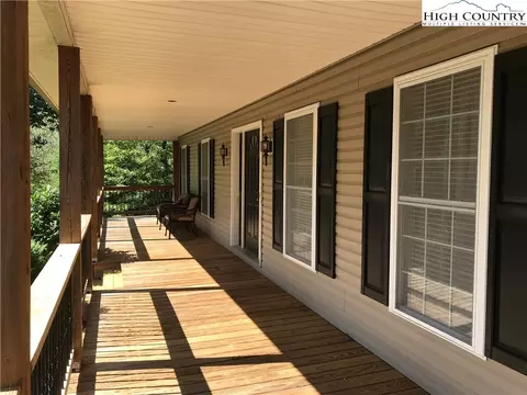 1164 Deep Ford Rds, Lansing, NC 28643 photo 6