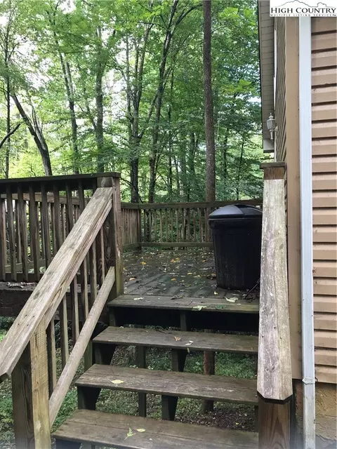 158 Jack Pine Loop, Newland, NC 28657 photo 3