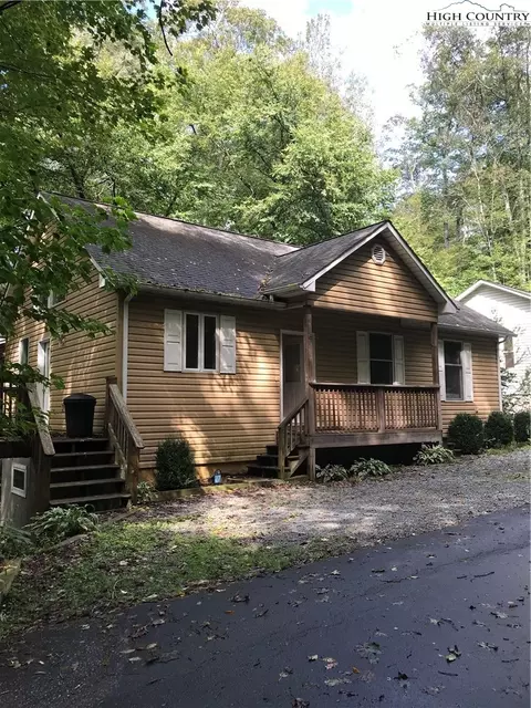 158 Jack Pine Loop, Newland, NC 28657 photo 2