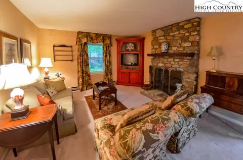 643 Forest Hill Dr, Boone, NC 28607 photo 7