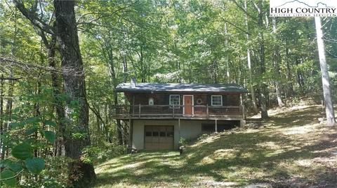 473 Memory Ln, Deep Gap, NC 28618 photo 2