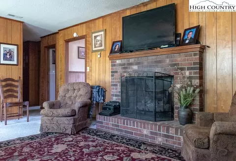 124 Westview Dr, Sparta, NC 28675 photo 22