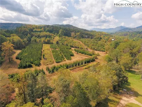 350 Boone Fork Rd, Boone, NC 28607 photo 1