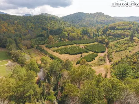 350 Boone Fork Rd, Boone, NC 28607 photo 3