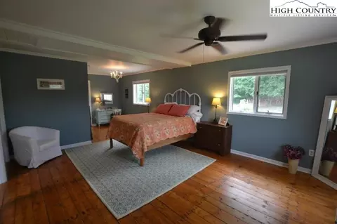 200 Sheets Dr, Jefferson, NC 28640 photo 17