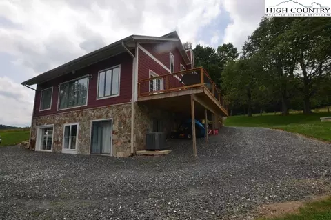 200 Sheets Dr, Jefferson, NC 28640 photo 4