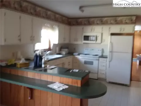 243 Wolfe Rd, Sparta, NC 28675 photo 9