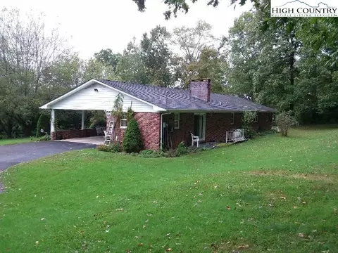 243 Wolfe Rd, Sparta, NC 28675 photo 3