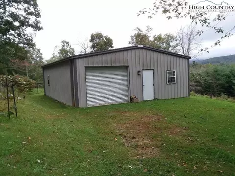 243 Wolfe Rd, Sparta, NC 28675 photo 5