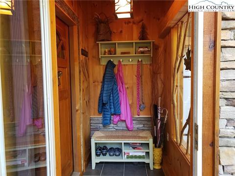 498 Thorn Tree, Boone, NC 28607 photo 3