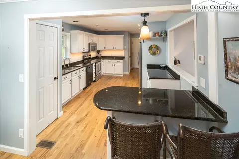 142 N Wild Cherry Cir, Boone, NC 28607 photo 9