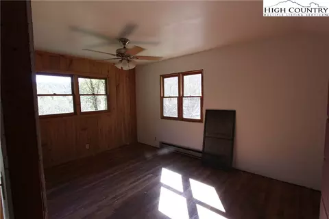 980 Big Windfall Rd, Lansing, NC 28643 photo 13