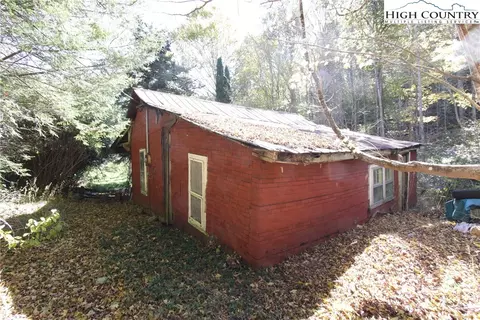 980 Big Windfall Rd, Lansing, NC 28643 photo 37