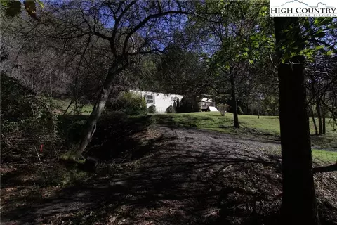 978 Big Windfall Rd, Lansing, NC 28643 photo 19