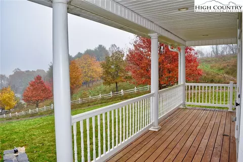 809 Shatley Rd, Crumpler, NC 28617 photo 6