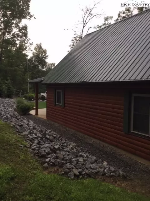 2450 Mount Carmel Rd, Sparta, NC 28675 photo 23