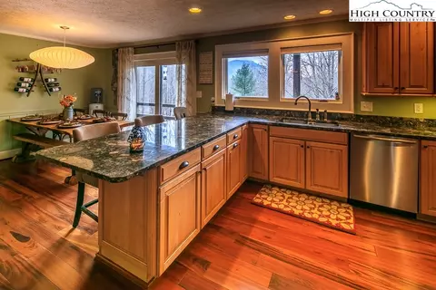 678 Schaffer Rd, Boone, NC 28607 photo 9
