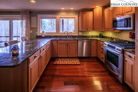 678 Schaffer Rd, Boone, NC 28607 photo 8