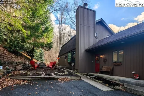678 Schaffer Rd, Boone, NC 28607 photo 2