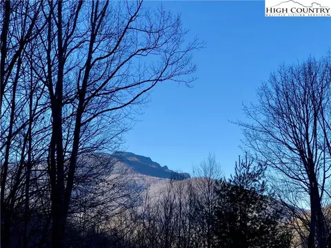 678 Schaffer Rd, Boone, NC 28607 photo 3