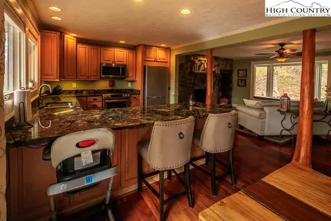 678 Schaffer Rd, Boone, NC 28607 photo 11