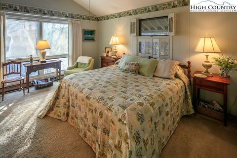 327 Beech, Boone, NC 28607 photo 23