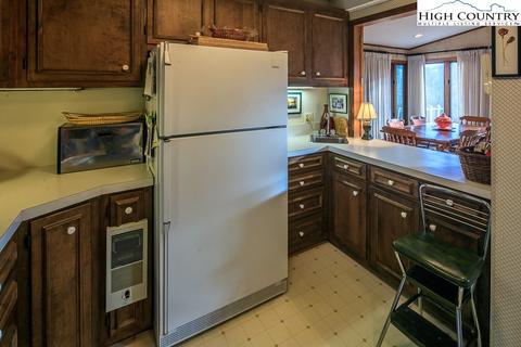 327 Beech, Boone, NC 28607 photo 18