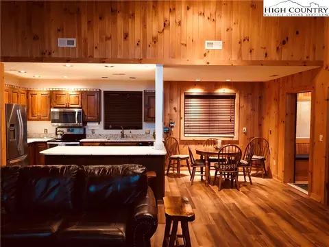 102 Pine Ridge Rd, Beech Mountain, NC 28604 photo 4
