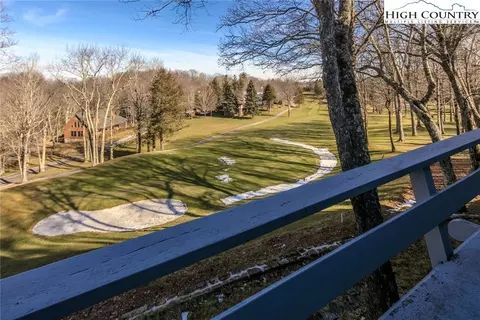 102 Pine Ridge Rd, Beech Mountain, NC 28604 photo 2